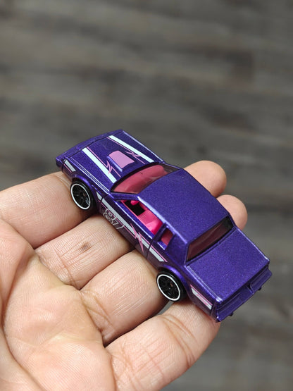 Treasure Hunt Hot Wheels Buick Regal GNX - Purple (Uncarded - New) - Kinder Logs