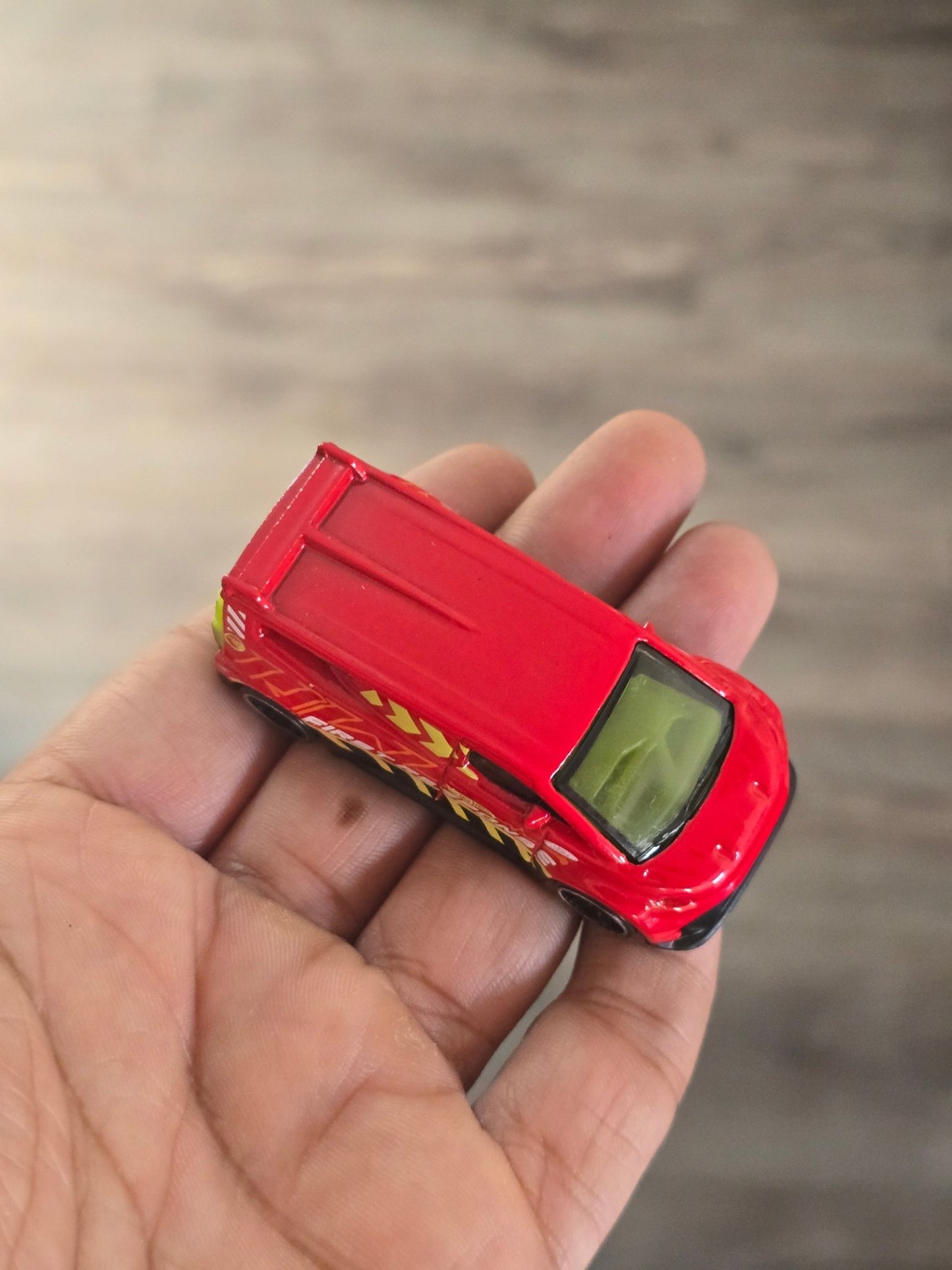 Treasure Hunt Hot Wheels Ford Performance Supervan 4 (Uncarded - New) - Kinder Logs