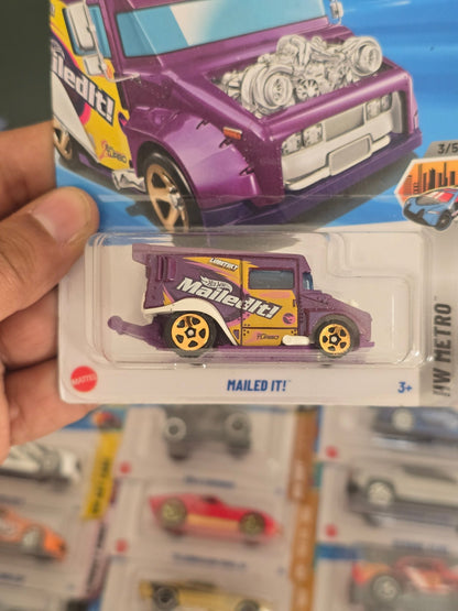 Treasure Hunt Hot Wheels Mailed It! (Imported) - Kinder Logs