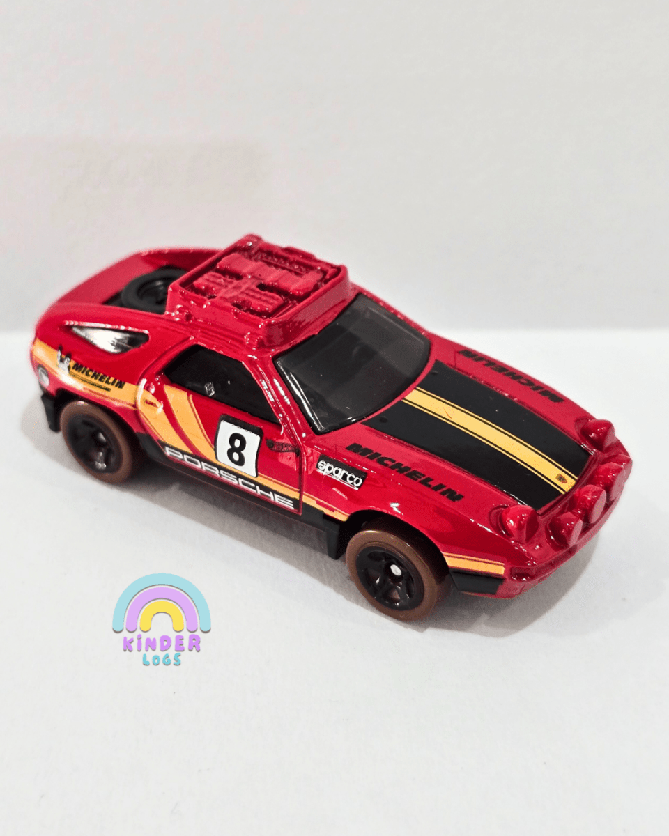 Treasure Hunt Hot Wheels Porsche 928S Safari (Uncarded) - Kinder Logs