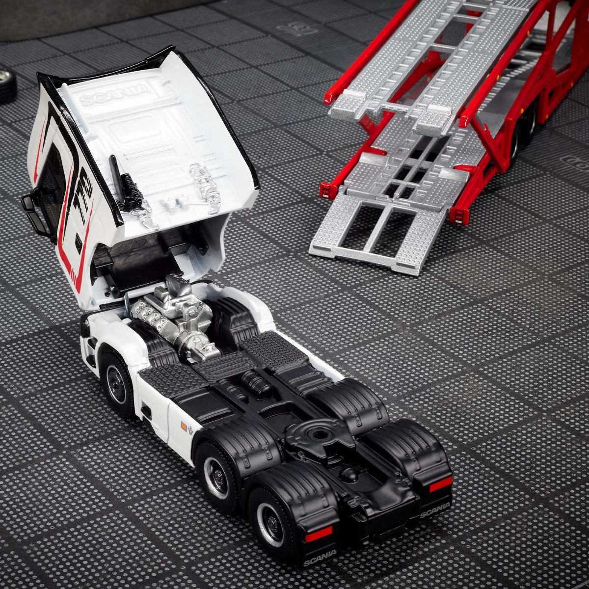 Hot Wheels Elite64 Scania 770 S Trailer Truck