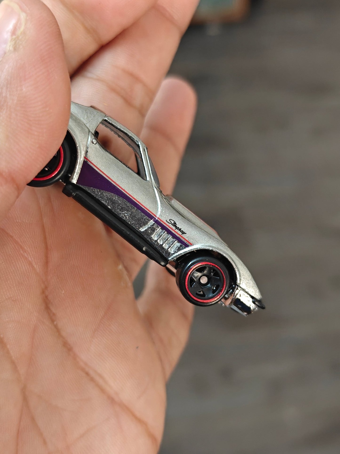 ZAMAC Hot Wheels 1969 Chevrolet Corvette (Uncarded - New) - Kinder Logs