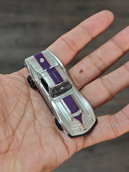 ZAMAC Hot Wheels 1969 Chevrolet Corvette (Uncarded - New) - Kinder Logs