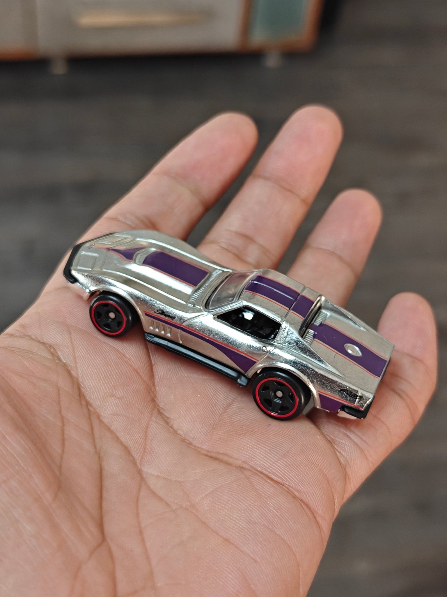 ZAMAC Hot Wheels 1969 Chevrolet Corvette (Uncarded - New) - Kinder Logs