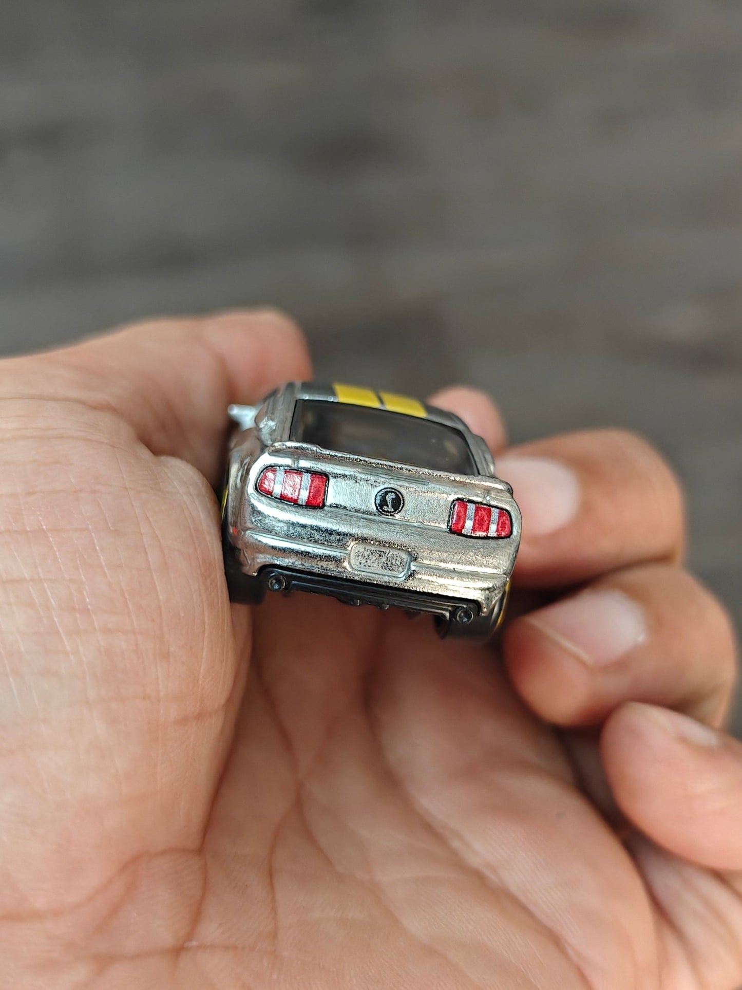 ZAMAC Hot Wheels 2010 Shelby GT500 Super Snake (Uncarded - New) - Kinder Logs