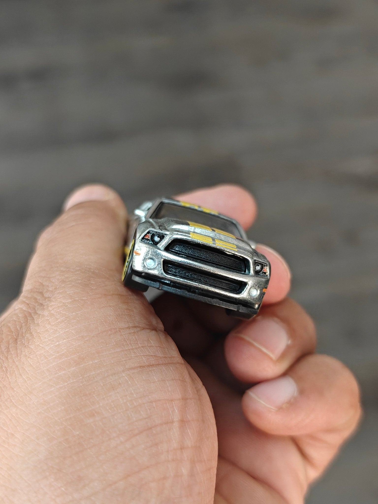 ZAMAC Hot Wheels 2010 Shelby GT500 Super Snake (Uncarded - New) - Kinder Logs