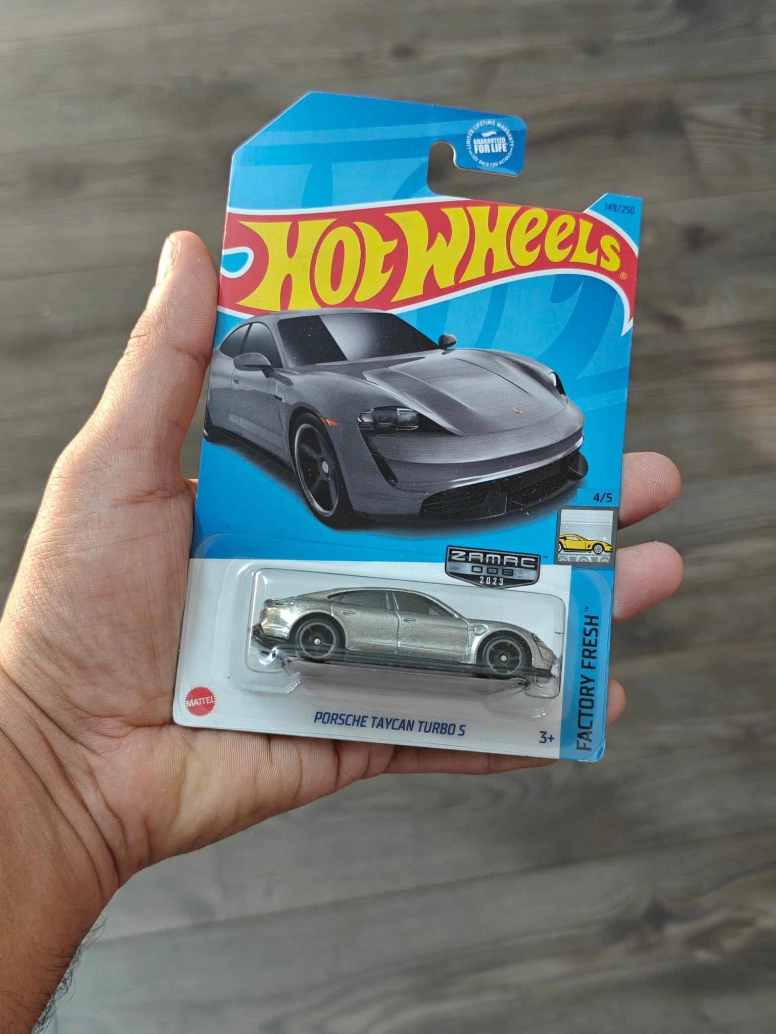 ZAMAC Hot Wheels Porsche Taycan Turbo S (Imported) - Kinder Logs
